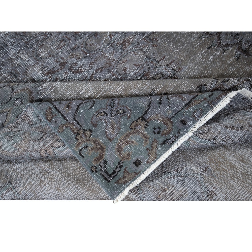 Gray Modern Area Rug with Medallion, Handwoven and Handknotted in Turkey