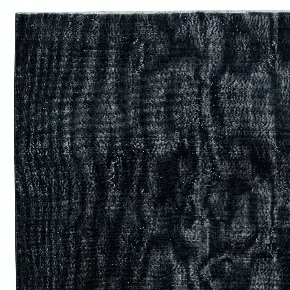Handmade Turkish Wool Area Rug in Gray and Black 4 Modern Interiors