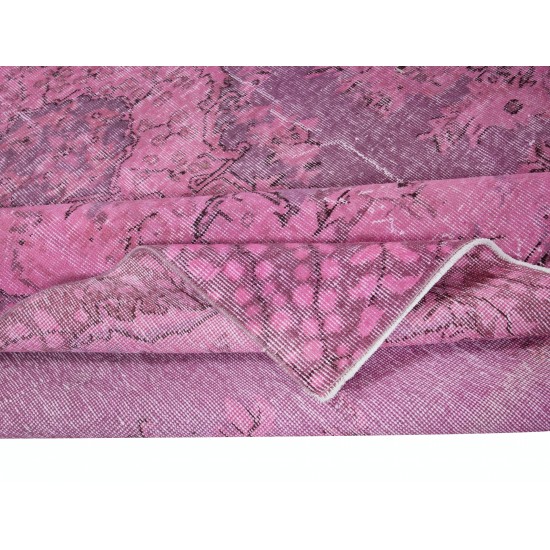 Modern Floral Medallion Design Rug in Light Pink, Handknotted in Turkey