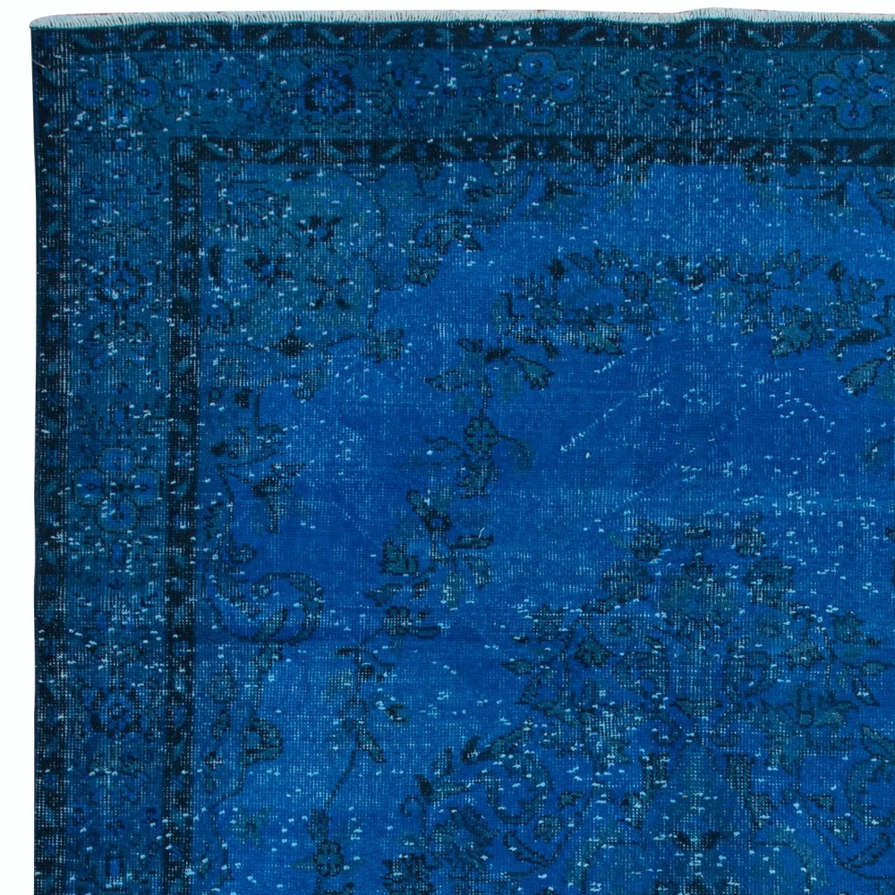 Egyptian Blue Modern area rug with Medallion Design, Handwoven and Handknotted in Turkey