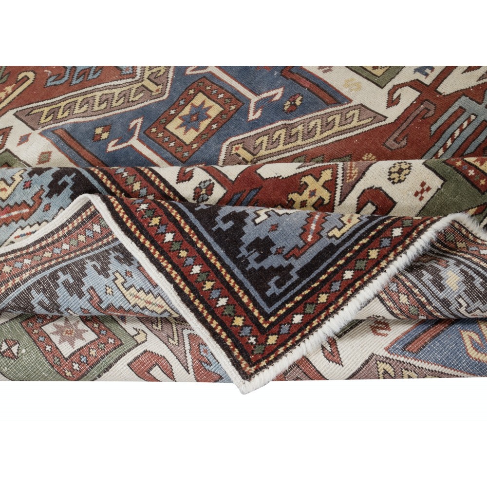 Vintage Caucasia Kazak Replika Star Kazak Rug. 100% Wool
