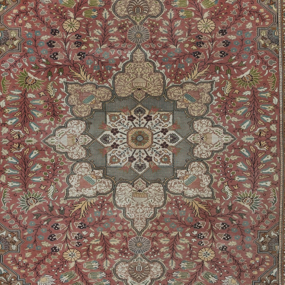 Exceptional Oriental Rug, All Wool, Handmade Turkish Carpet with Medallion Design