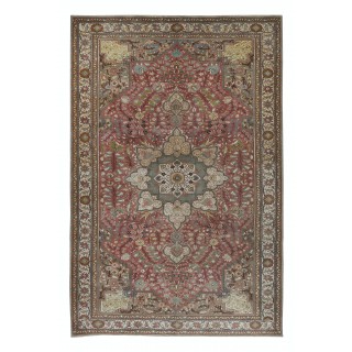 Exceptional Oriental Rug, All Wool, Handmade Turkish Carpet with Medallion Design