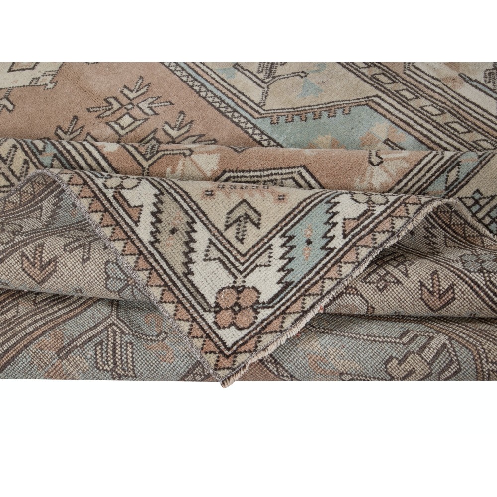 Vintage Milas (Melas) Rug. 100% Wool. Handmade Turkish Carpet for Farmhouse & Rustic Decor