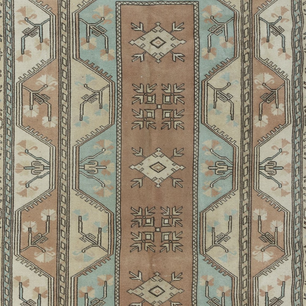 Vintage Milas (Melas) Rug. 100% Wool. Handmade Turkish Carpet for Farmhouse & Rustic Decor
