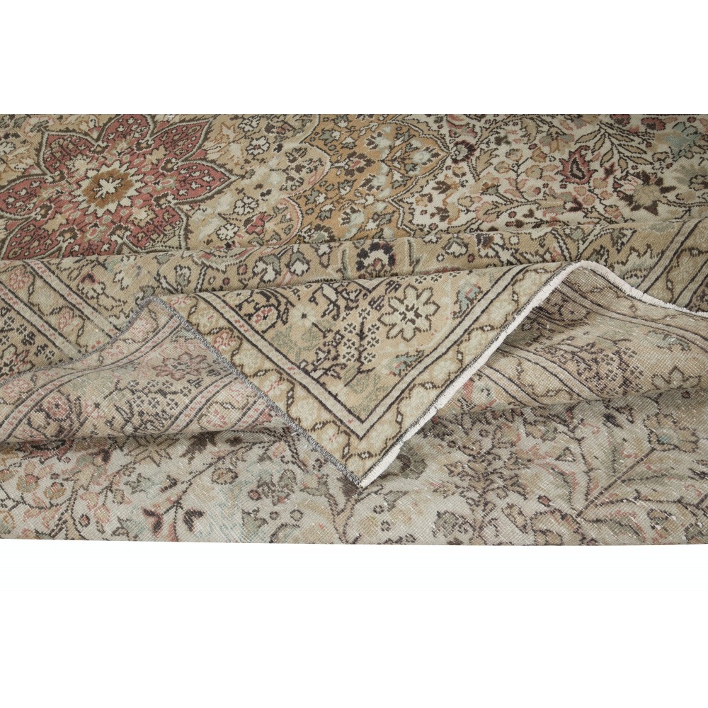 Vintage Handmade Turkish Kayseri Area Rug with Medallion Design, 100% Wool