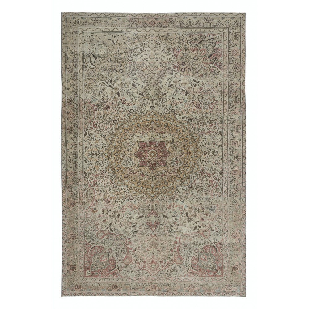 Vintage Handmade Turkish Kayseri Area Rug with Medallion Design, 100% Wool