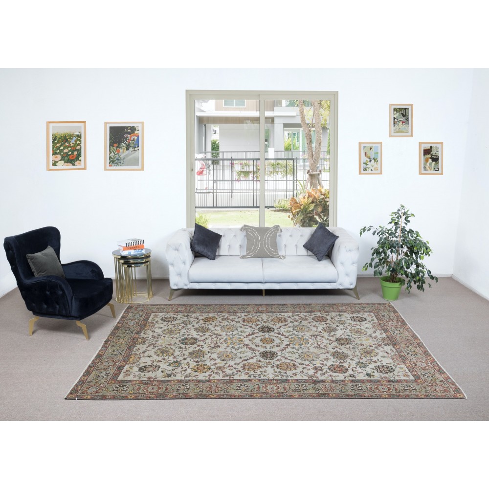 Vintage Handmade Floral Pattern Turkish Rug for Country Homes, Rustic and Traditional Interiors