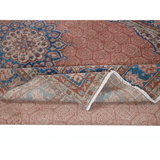 One of a Kind Hand Knotted Vintage Area Rug, Traditional Turkish Carpet