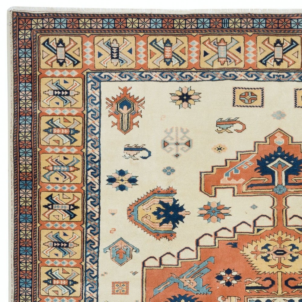 Vintage Turkish Rug, Handmade Carpet with Medallion, 100% Wool