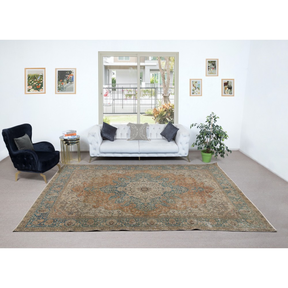 One-of-a-Kind Vintage Oriental Rug, Handmade Turkish Carpet with Medallion Design