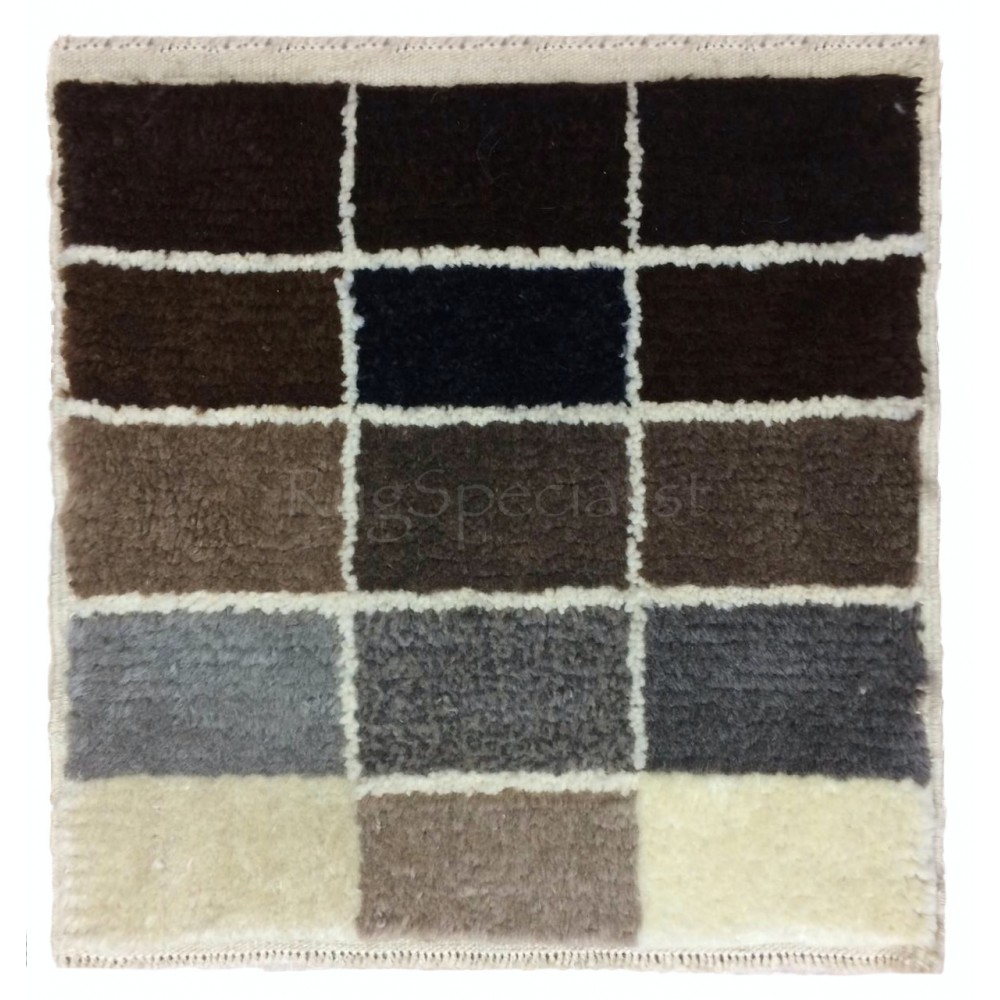 Natural Un-Dyed Wool "Tulu" Sample Rug & Natural Wool Sample Yarns