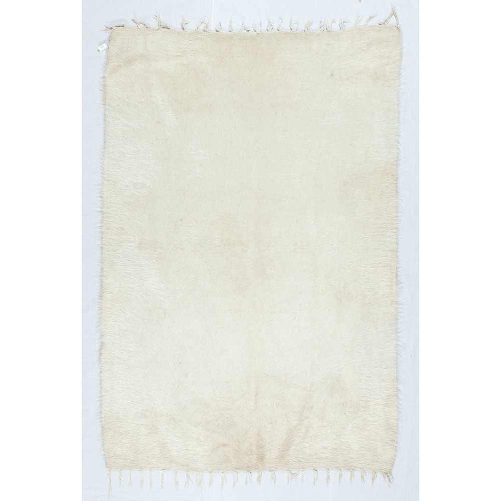 Flat-weave Kilim Rug made of goat's wool, Plain Cream Bed Cover, New Blanket, Wall Hanging