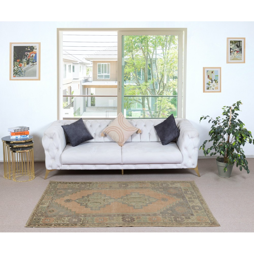 Vintage Handmade Turkish Oriental Rug for Country Homes, Rustic & Tribal Interiors. 100% Wool