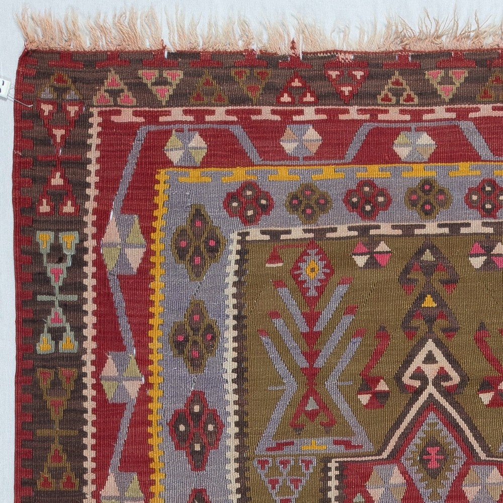 Hand-Woven Turkish Kilim. 100% Wool. Vintage Flat-Weave Rug