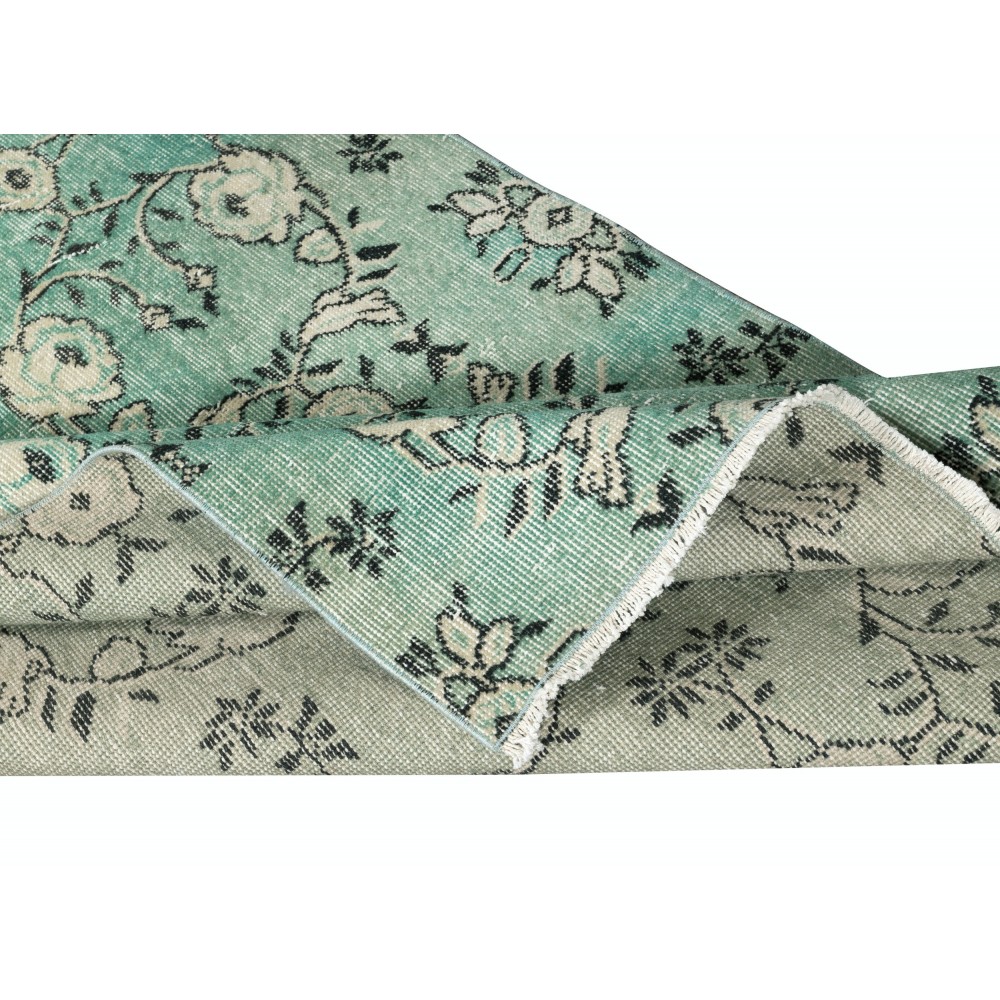 Green Color Handmade Turkish Accent Rug with Flower Design. Woolen Floor Covering