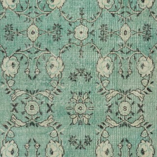 Green Color Handmade Turkish Accent Rug with Flower Design. Woolen Floor Covering