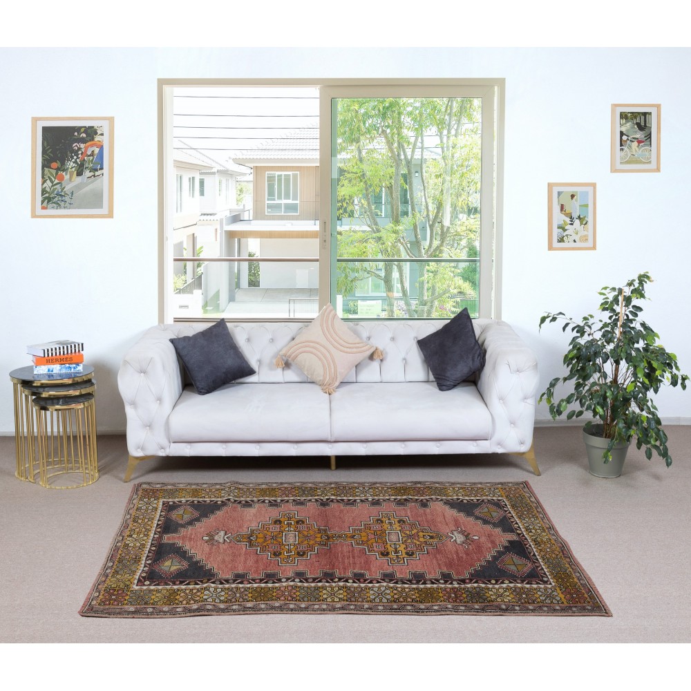 Traditional Vintage Turkish Rug for Country Homes, Rustic & Tribal Interiors, 100% Wool