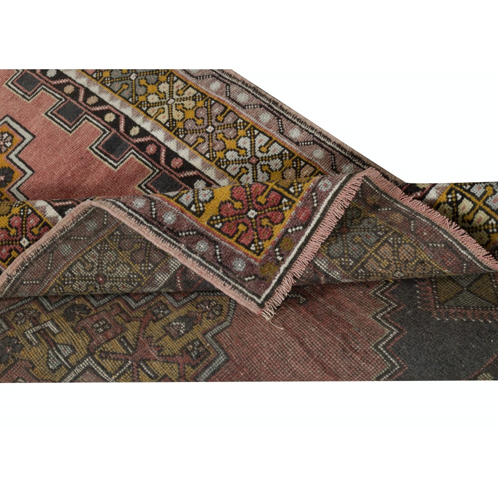 Traditional Vintage Turkish Rug for Country Homes, Rustic & Tribal Interiors, 100% Wool