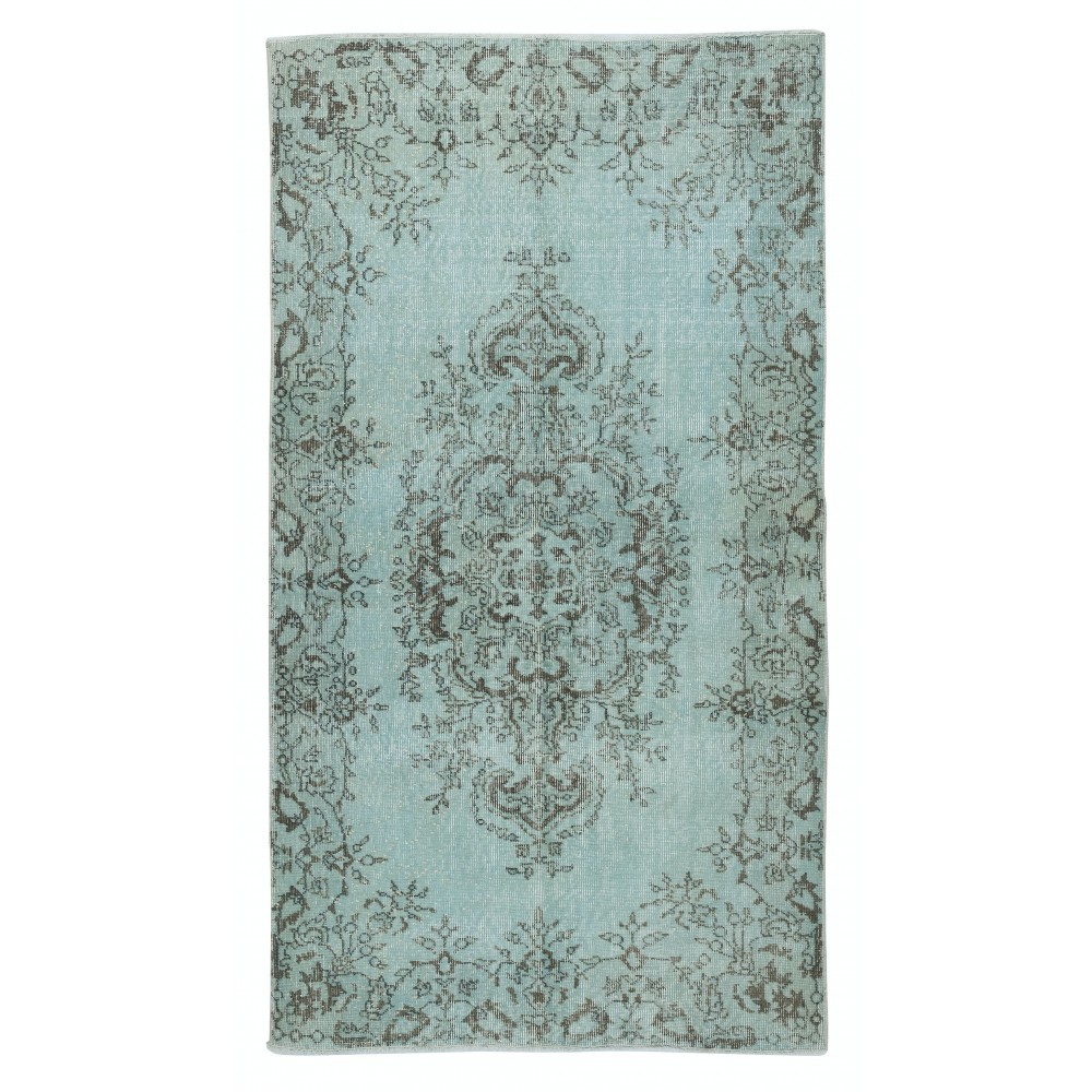 Light Blue Accent Rug with Medallion Design. Hand-Knotted in Turkey