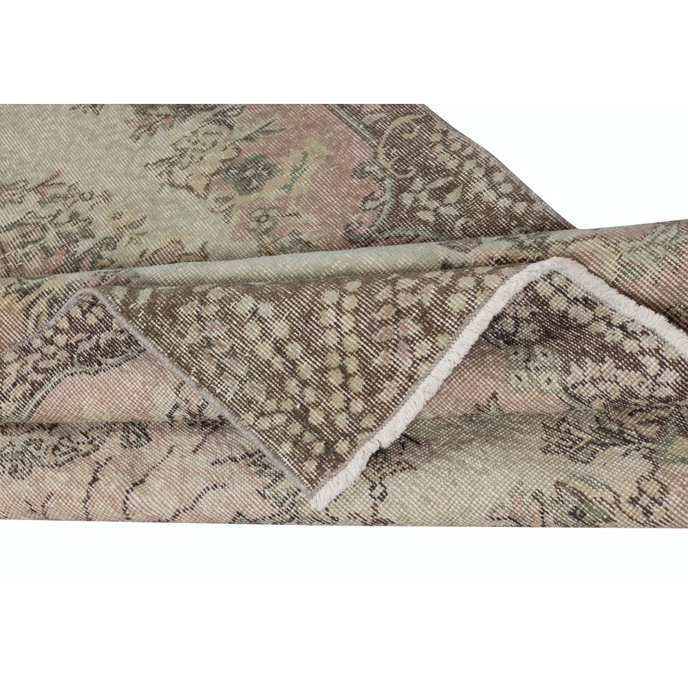 Decorative Hand Knotted Turkish Wool Area Rug in Green Color