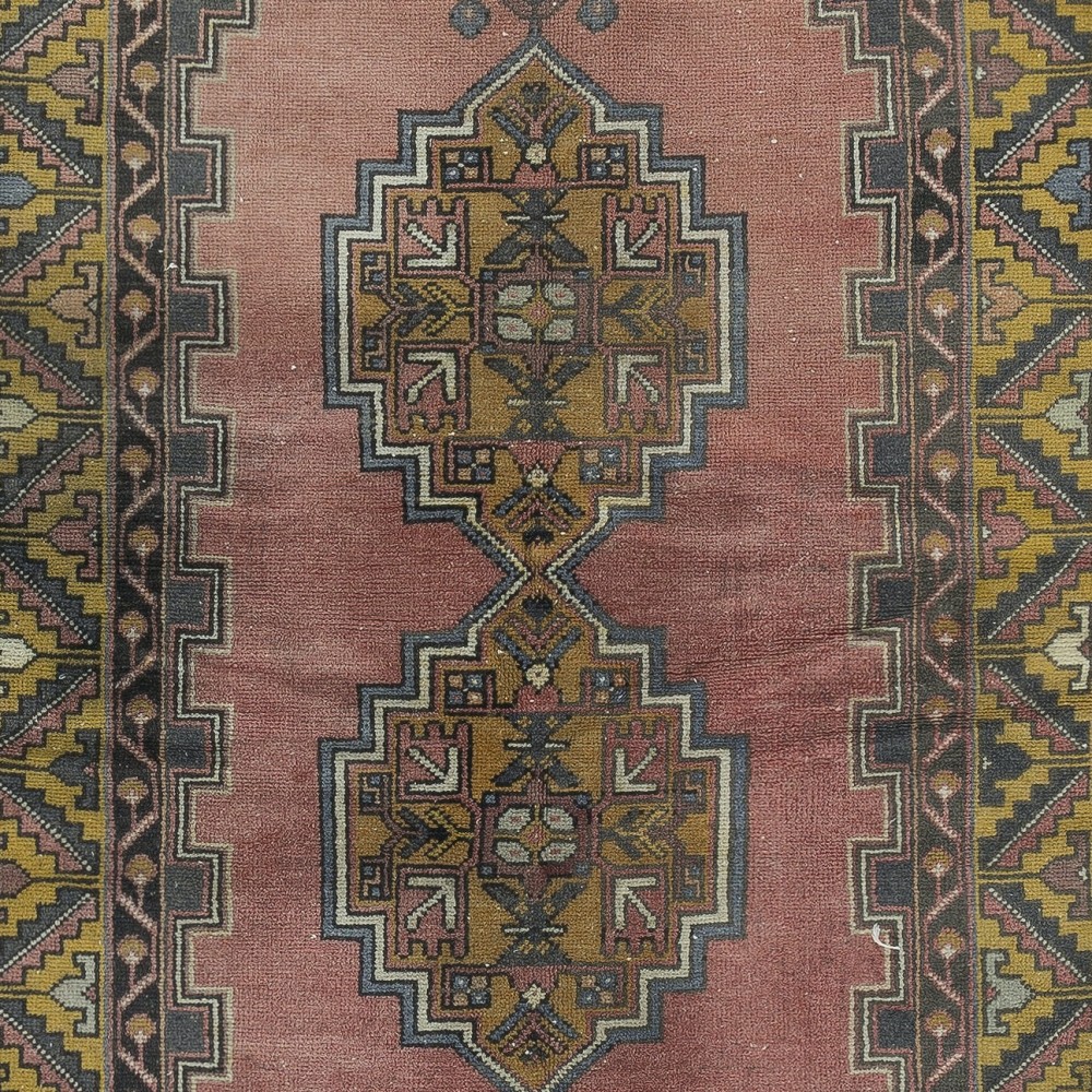 One of a kind Vintage Handmade Turkish Oriental Rug for Traditional Interiors 100% Wool
