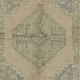 Traditional Vintage Rug for Country Homes, Rustic & Tribal Interiors