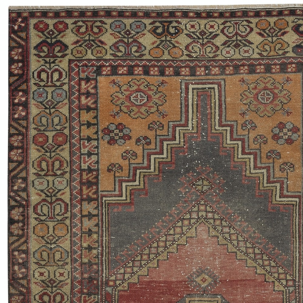 Vintage Handmade Turkish Oriental Rug for Country Homes, Rustic & Tribal Interiors. 100% Wool