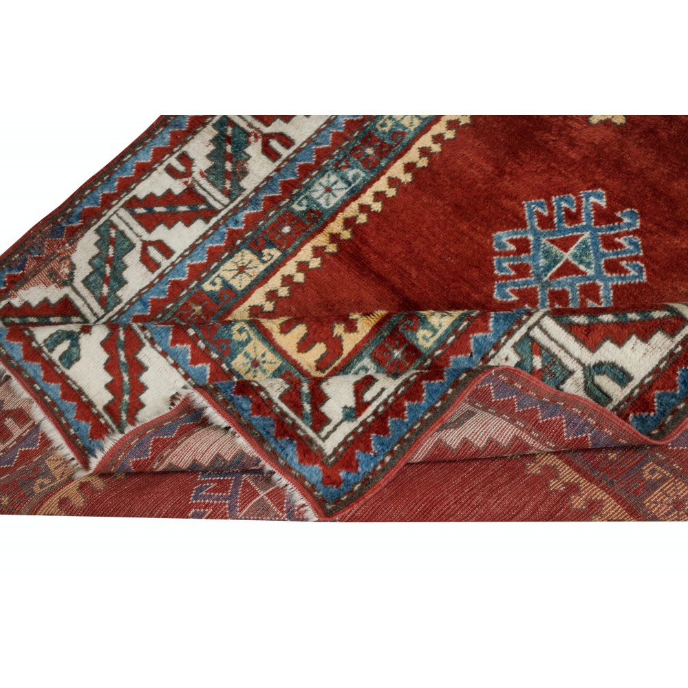 Reproduction of an antique Caucasian Kazak Prayer Rug. 100% Wool. Natural Dyes