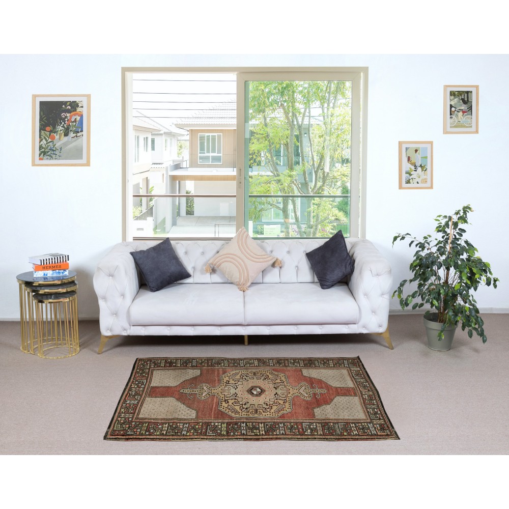 One of a kind Vintage Handmade Turkish Area Rug with Medallion 100% Wool