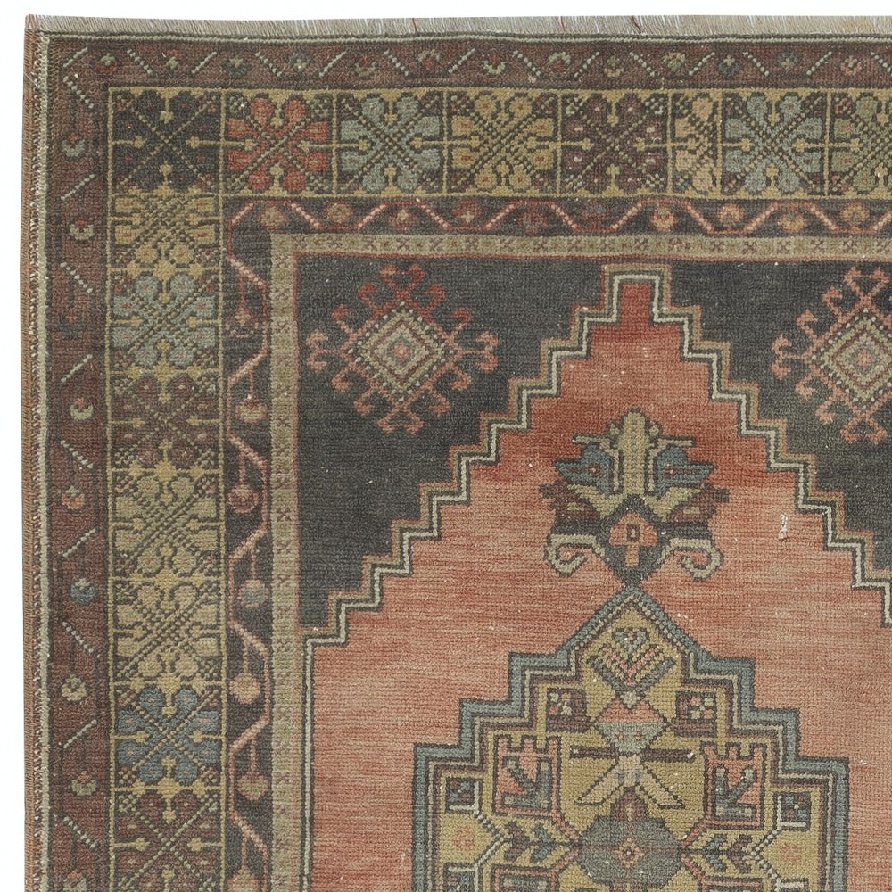 One of a kind Vintage Handmade Turkish Oriental Rug for Traditional Interiors 100% Wool