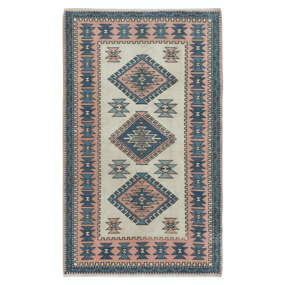 Traditional Vintage Handmade Turkish Area Rug. 100% Wool