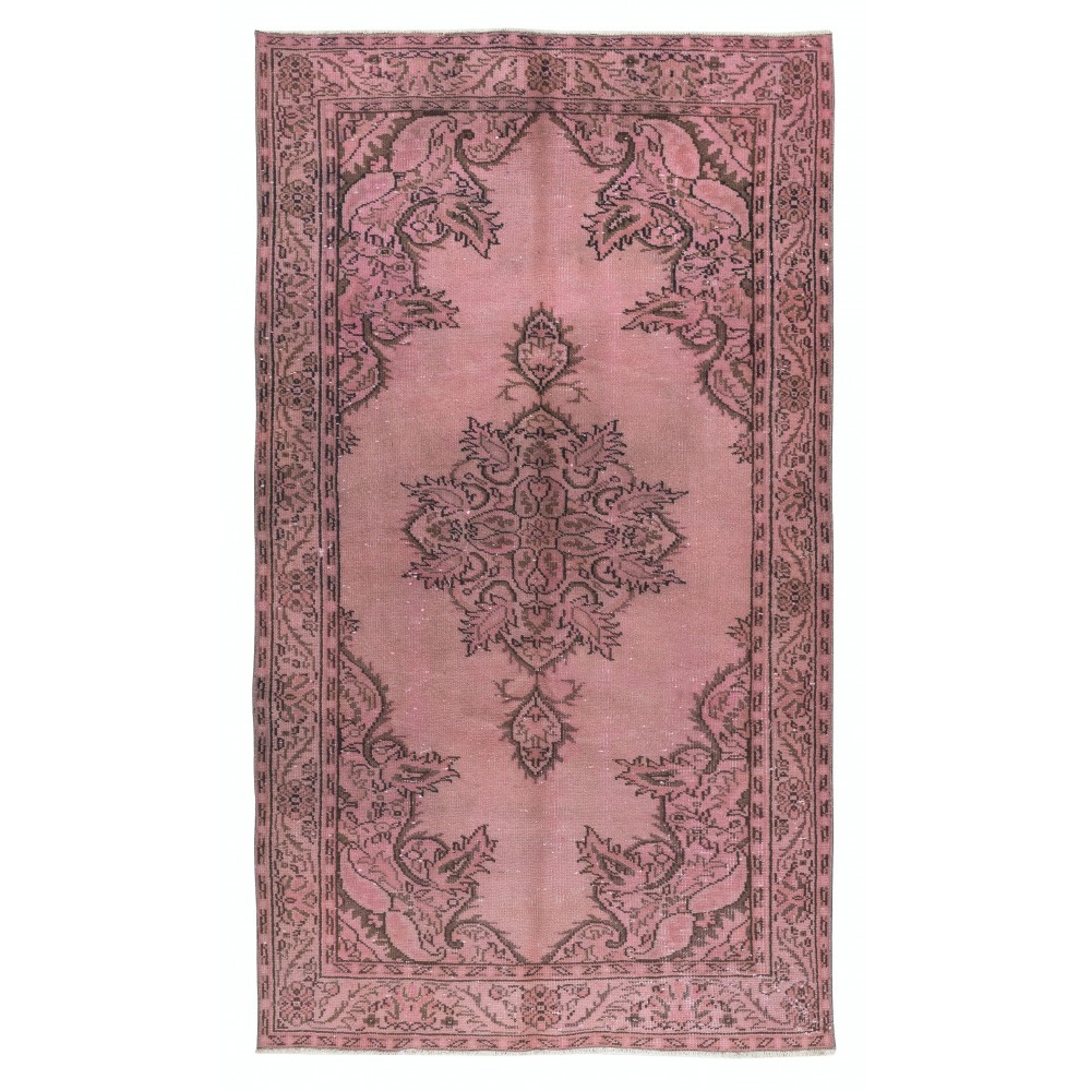 Contemporary Area Rug in Pink. Hand-Knotted in Turkey. Wool pile on cotton foundation