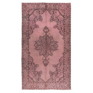 Contemporary Area Rug in Pink. Hand-Knotted in Turkey. Wool pile on cotton foundation