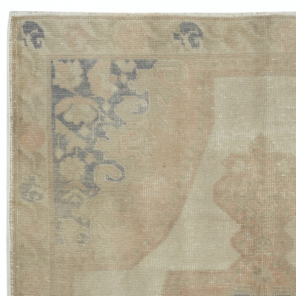 Vintage Handmade Turkish Rug for Country and Farmhouse Decor