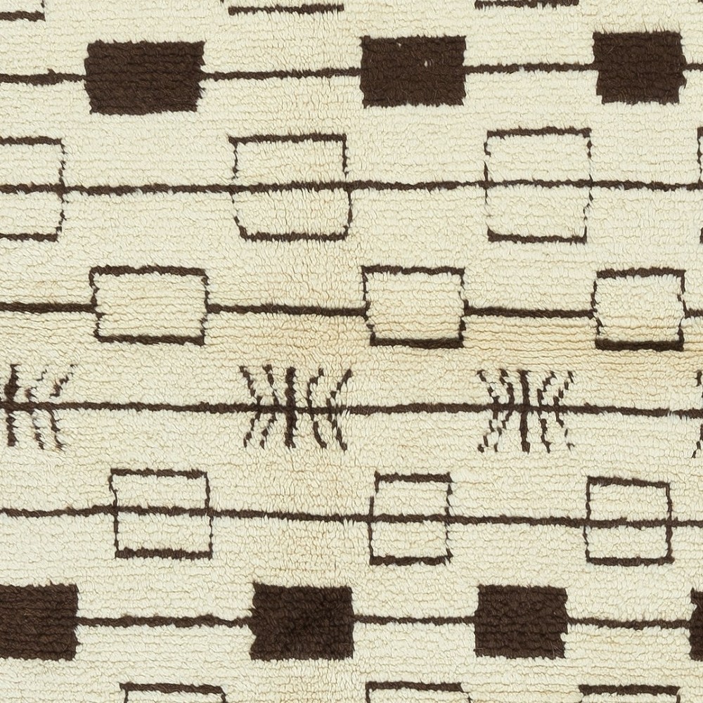 Contemporary Moroccan Tulu Rug, 100% Natural Wool, Custom Options Available	