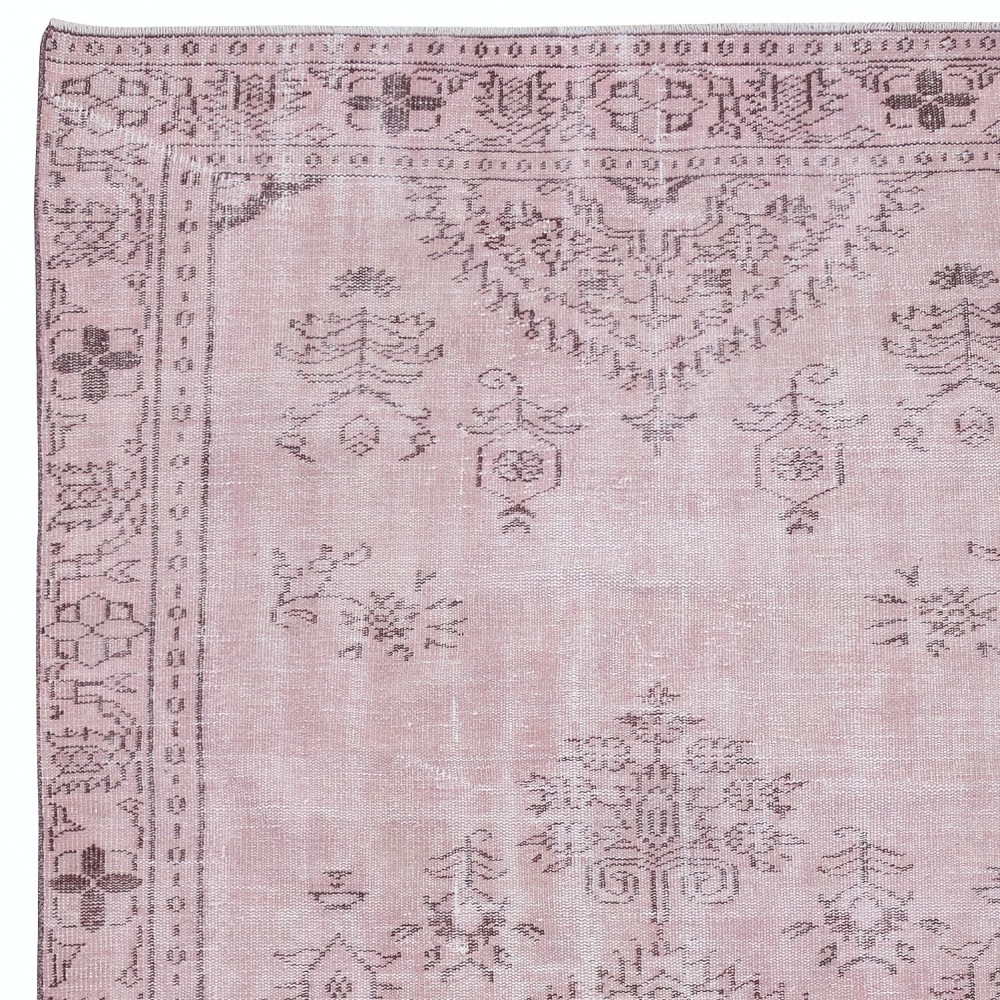 Modern Area Rug in Light Pink, Handwoven and Handknotted in Turkey