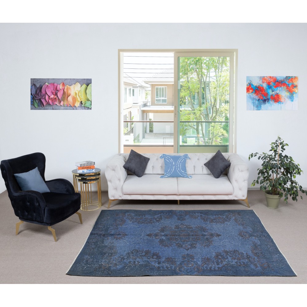Contemporary Handmade Turkish Wool Area Rug in Blue. Low Pile Floor Covering