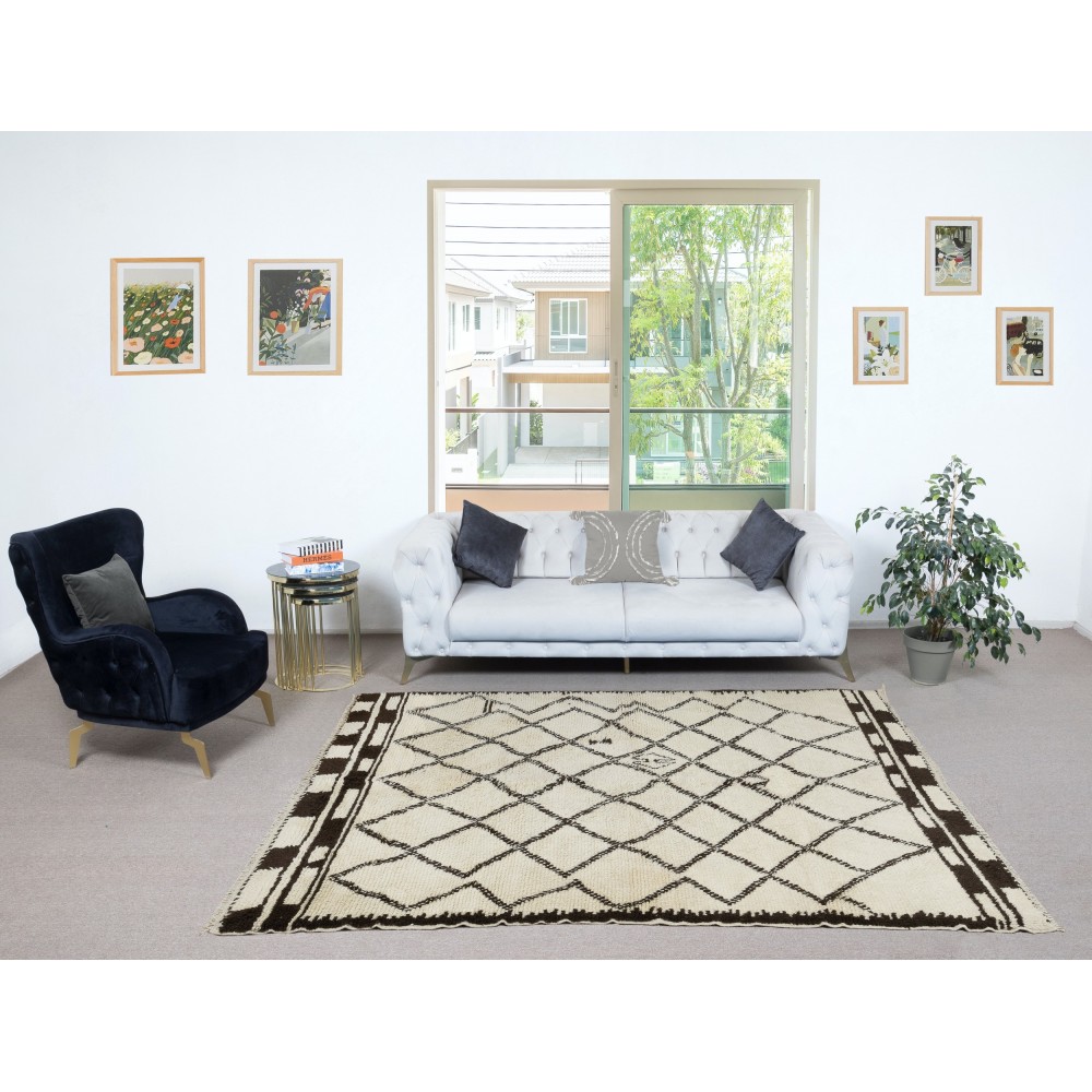 Moroccan Rug Made of Natural Undyed Wool, Handmade Diamond Design Tulu Carpet