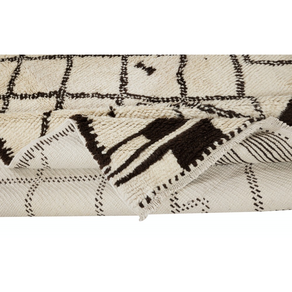 Moroccan Rug Made of Natural Undyed Wool, Handmade Diamond Design Tulu Carpet