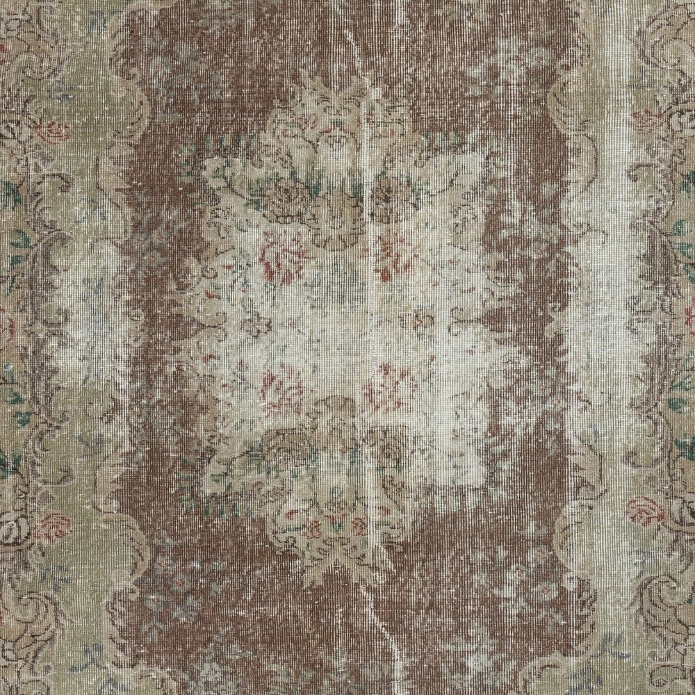 Shabby Chic Vintage Turkish Rug. Distressed Handmade Carpet