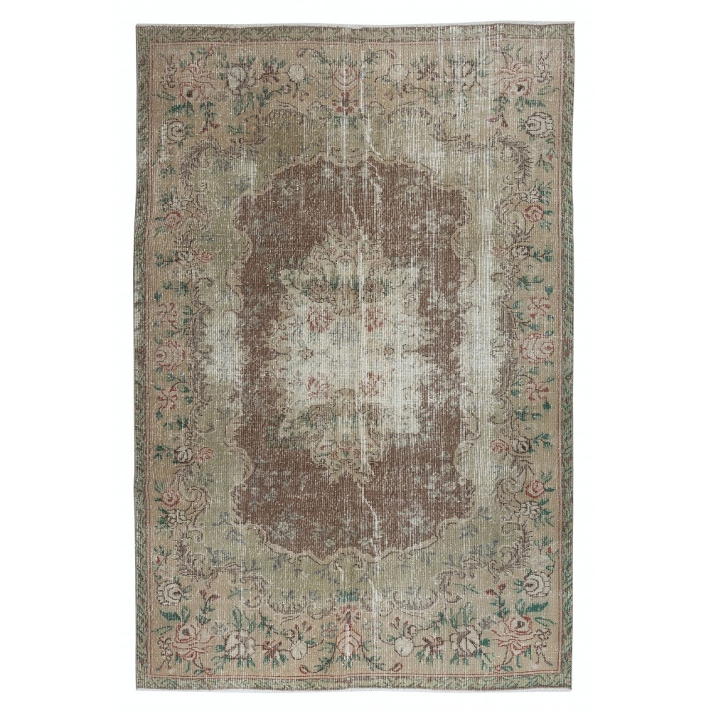 Shabby Chic Vintage Turkish Rug. Distressed Handmade Carpet