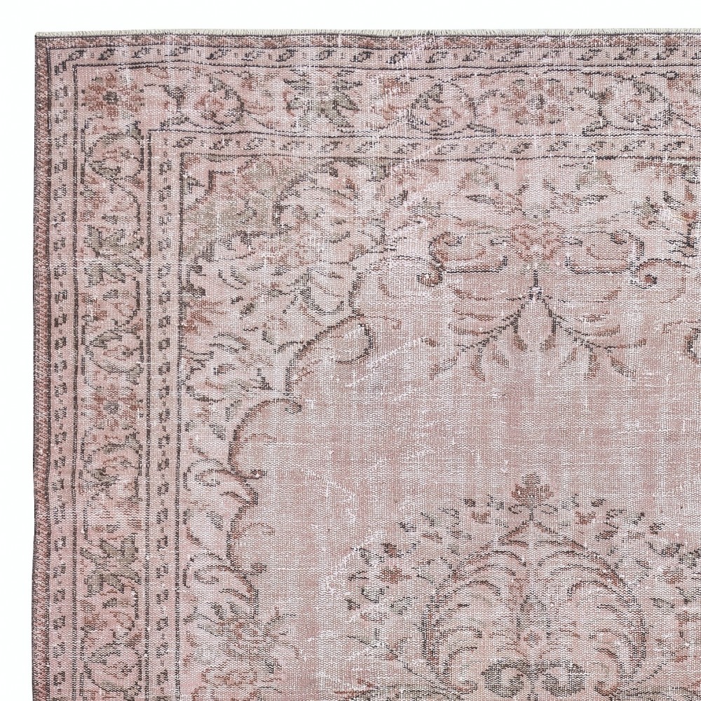 Modern Area Rug in Light Pink, Handwoven and Handknotted in Turkey