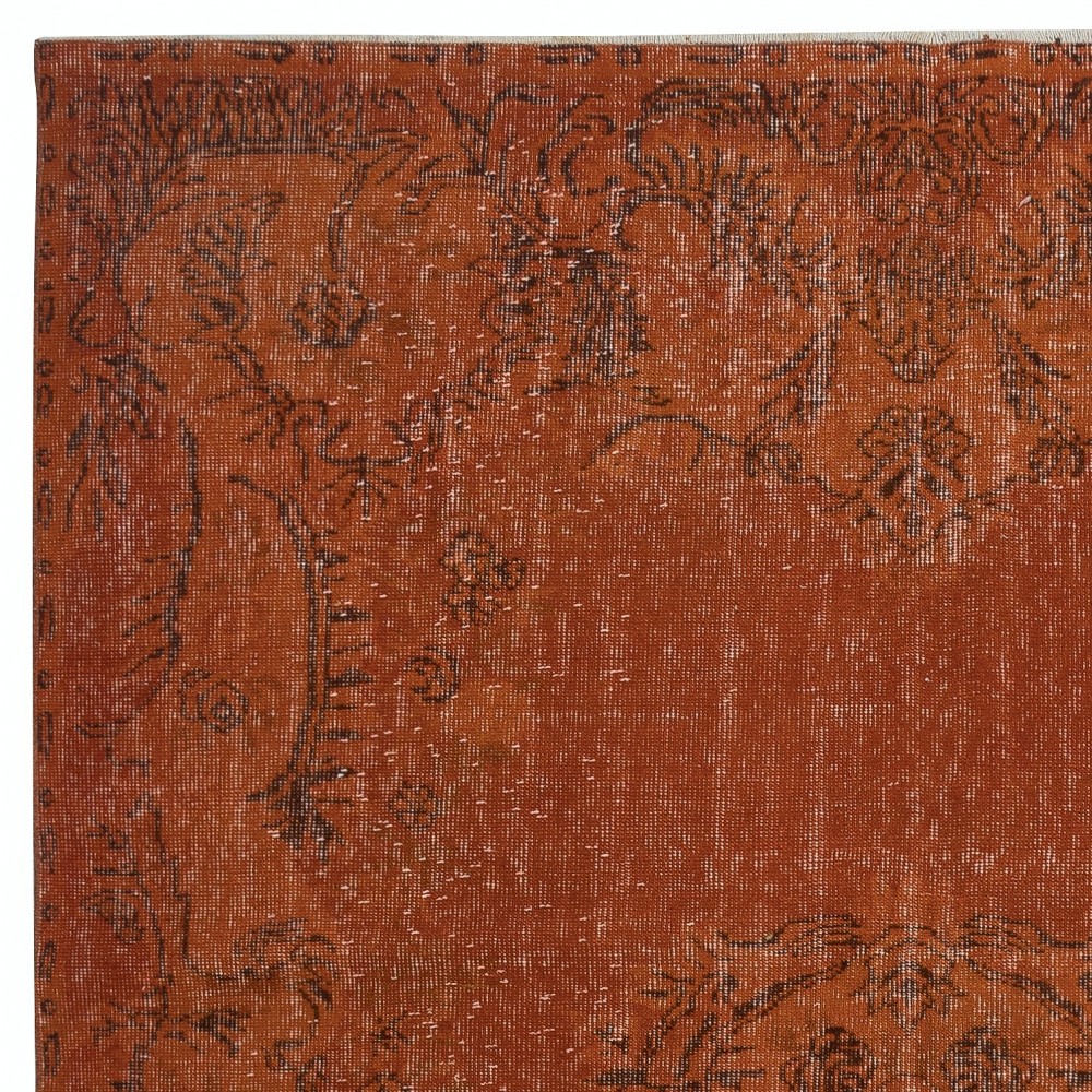 Modern Area Rug in Orange. Hand-Knotted in Turkey