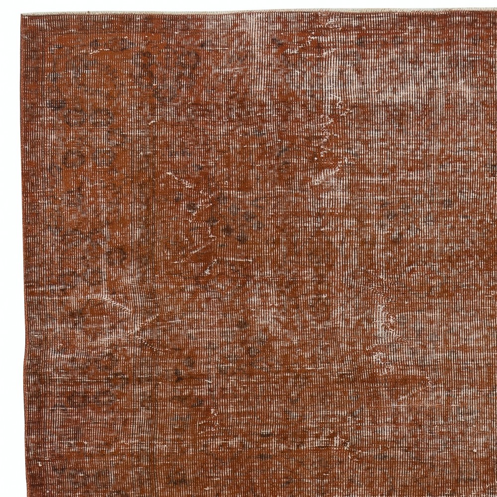 Contemporary Area Rug in Orange. Hand-Knotted in Turkey. Wool pile on cotton foundation