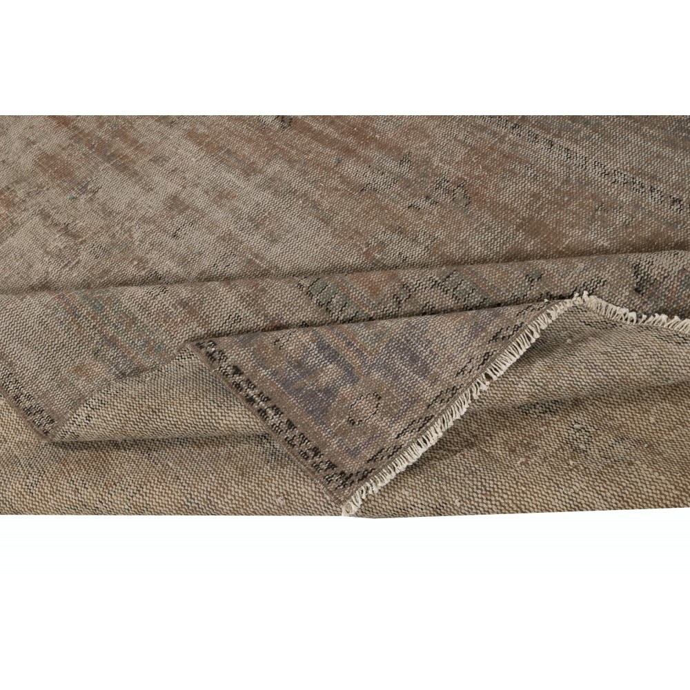 Shabby Chic Style Modern Area Rug in Brown. Hand-Knotted in Turkey