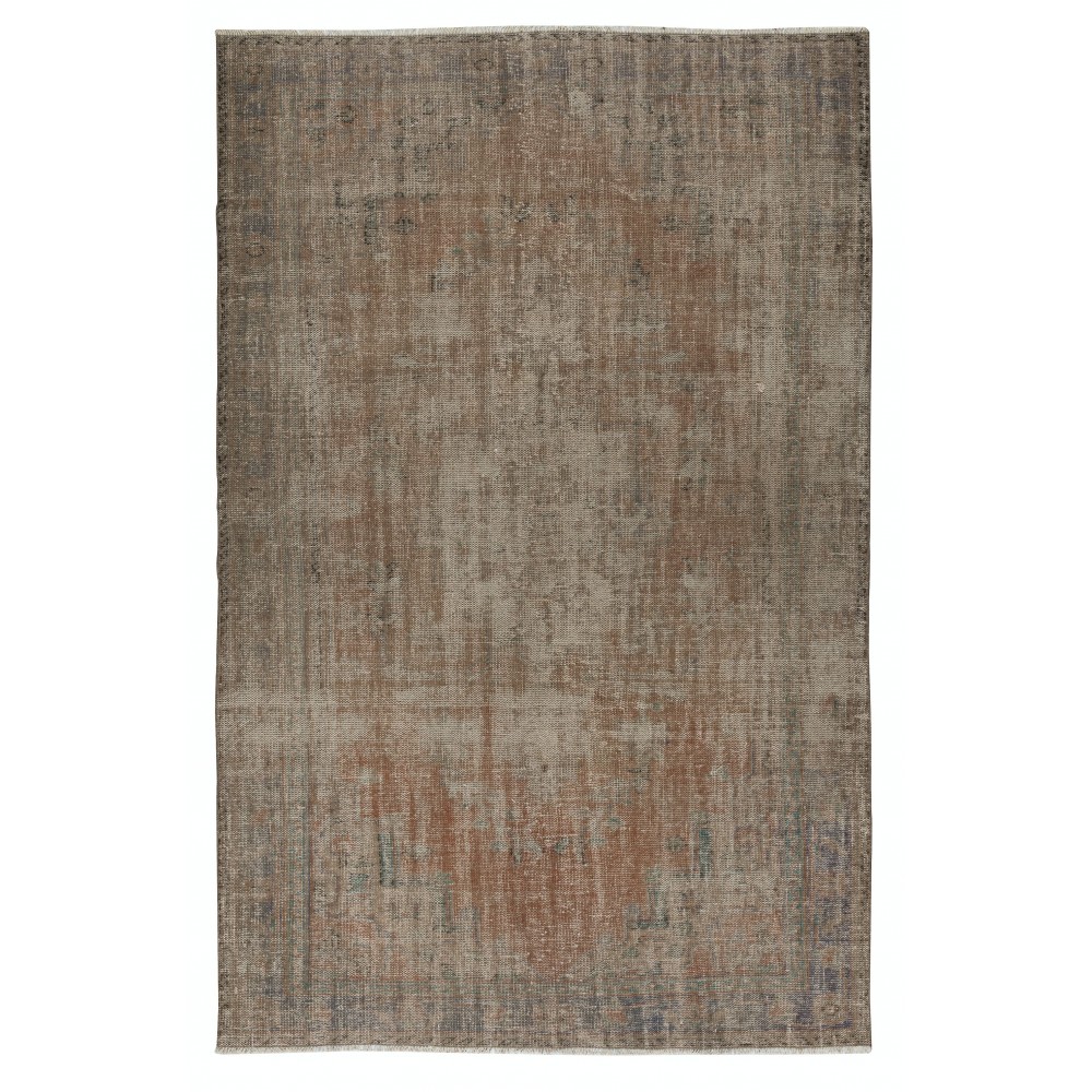 Shabby Chic Style Modern Area Rug in Brown. Hand-Knotted in Turkey
