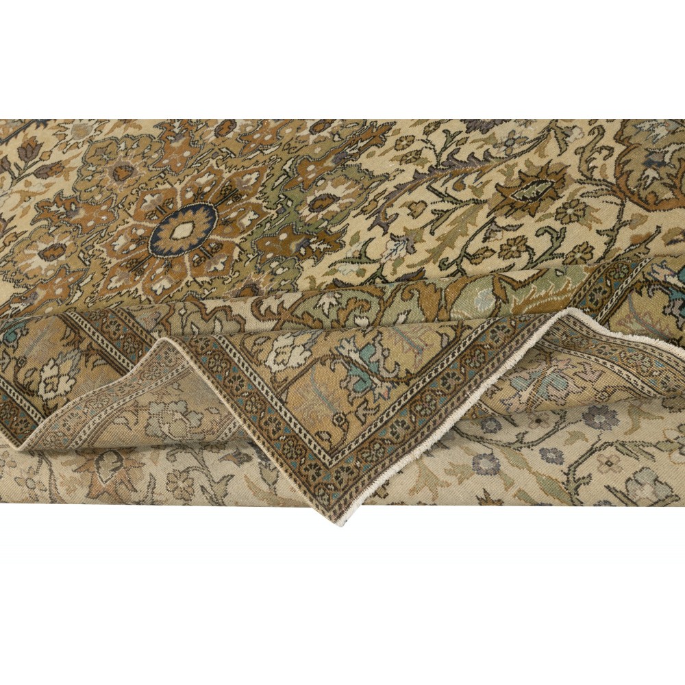 Decorative Vintage Handmade Turkish area Rug in shades of beige, 100% Wool