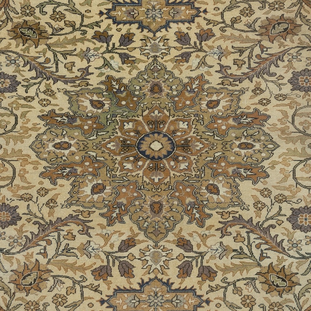 Decorative Vintage Handmade Turkish area Rug in shades of beige, 100% Wool