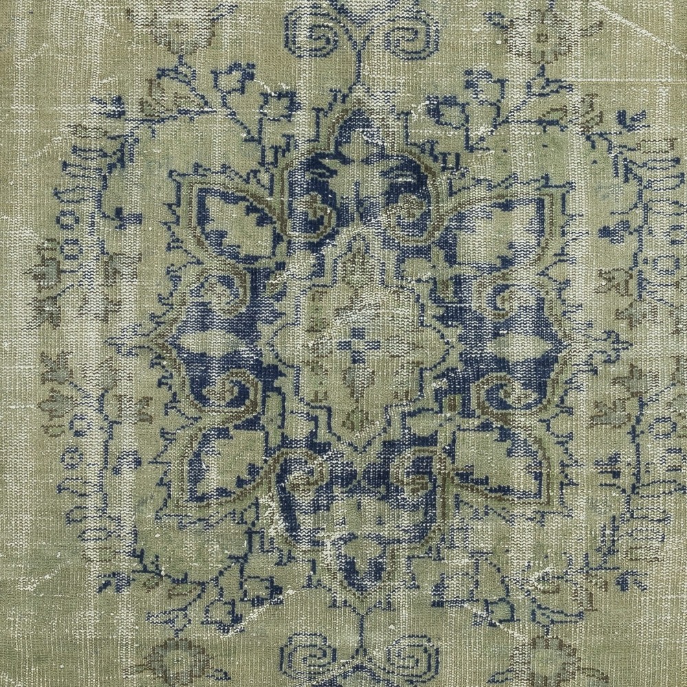 Decorative Hand Knotted Turkish Wool Area Rug in Green Color